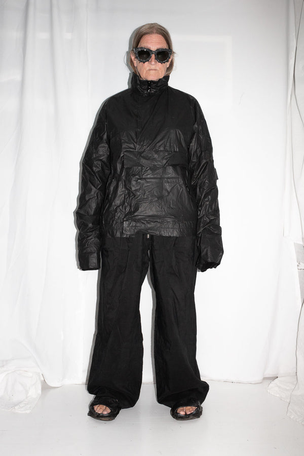 Closed Jacket
