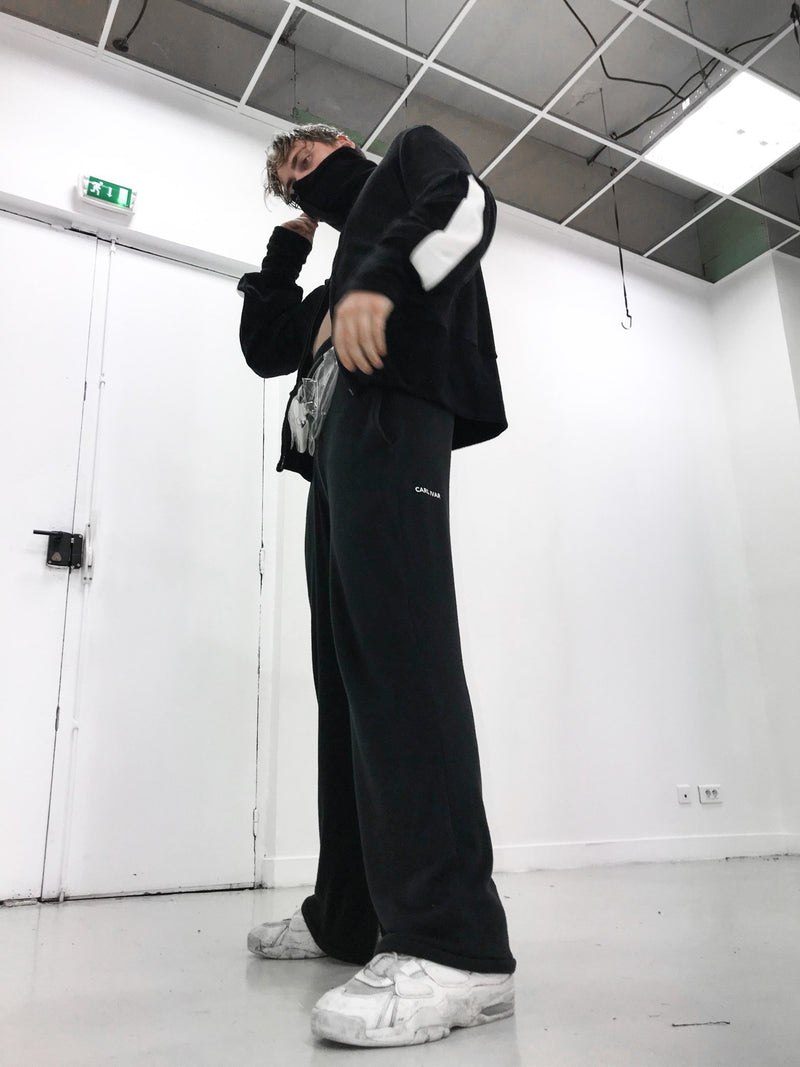 2018-19 COLLECTION - CARL IVAR