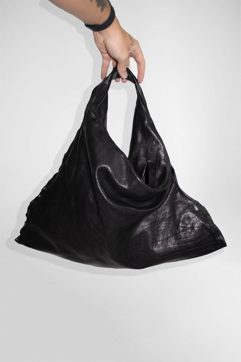 TRIANGULAR HOBO BAG - NELLY JOHANSSON