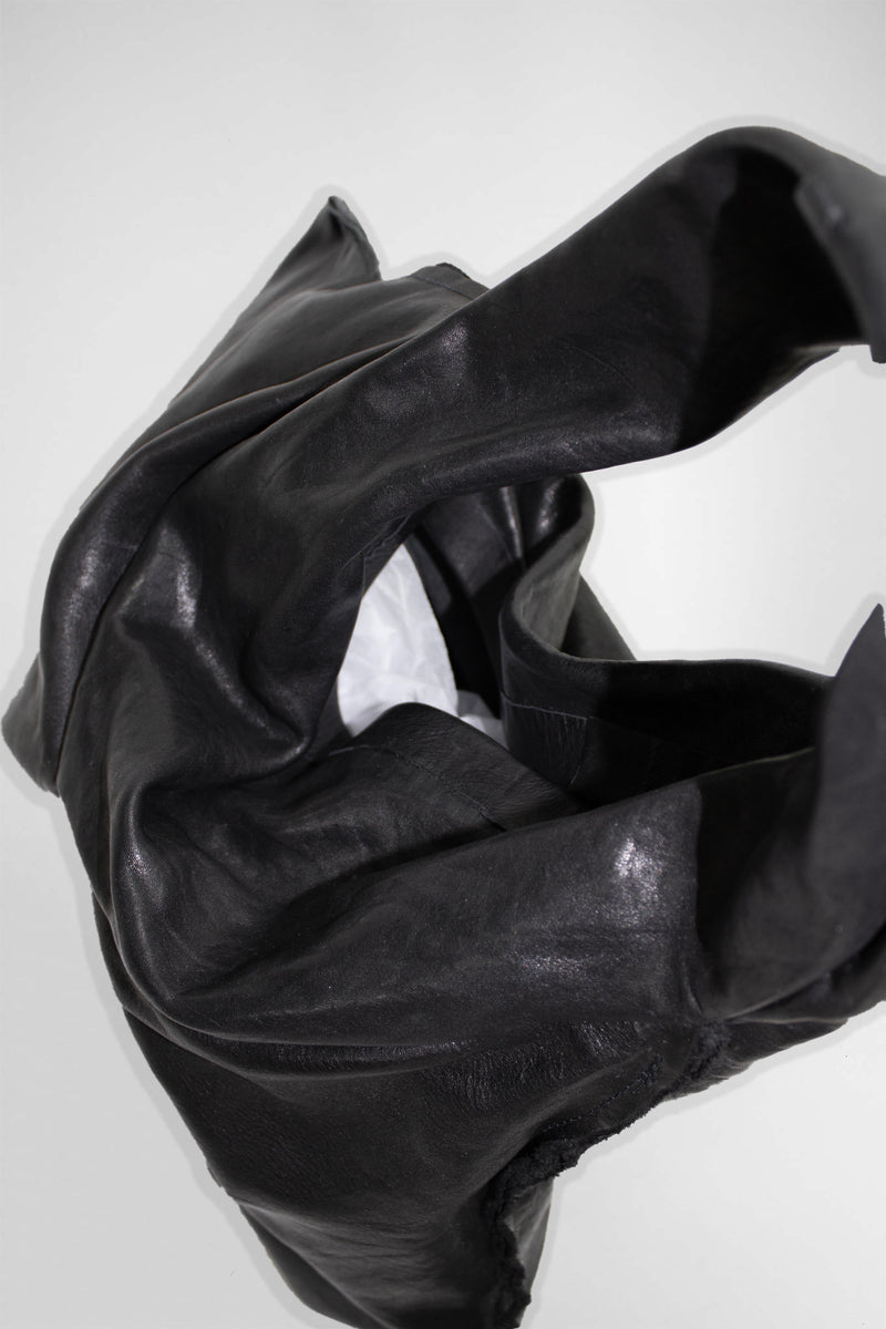 TRIANGULAR HOBO BAG - NELLY JOHANSSON