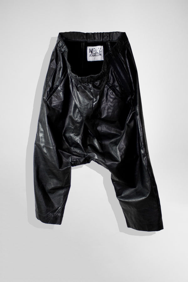 DROP CROUCH LEATHER TROUSERS - NELLY JOHANSSON